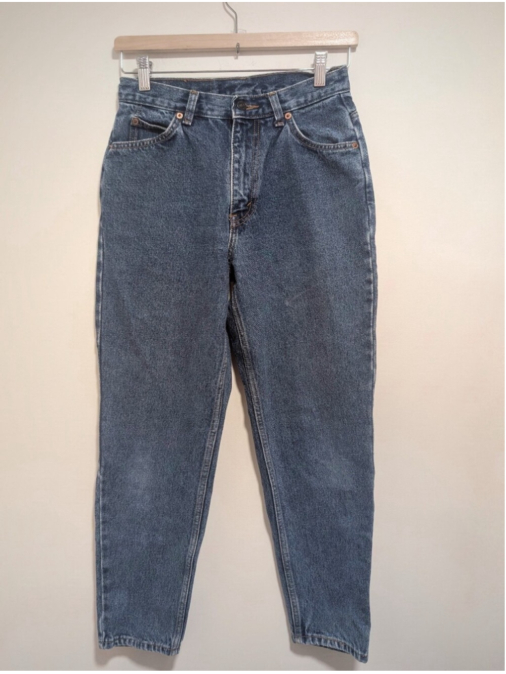 Levi's | Vintage 2004 Orange Tab 622 High Rise Tapered Mom Jeans In Medium Wash